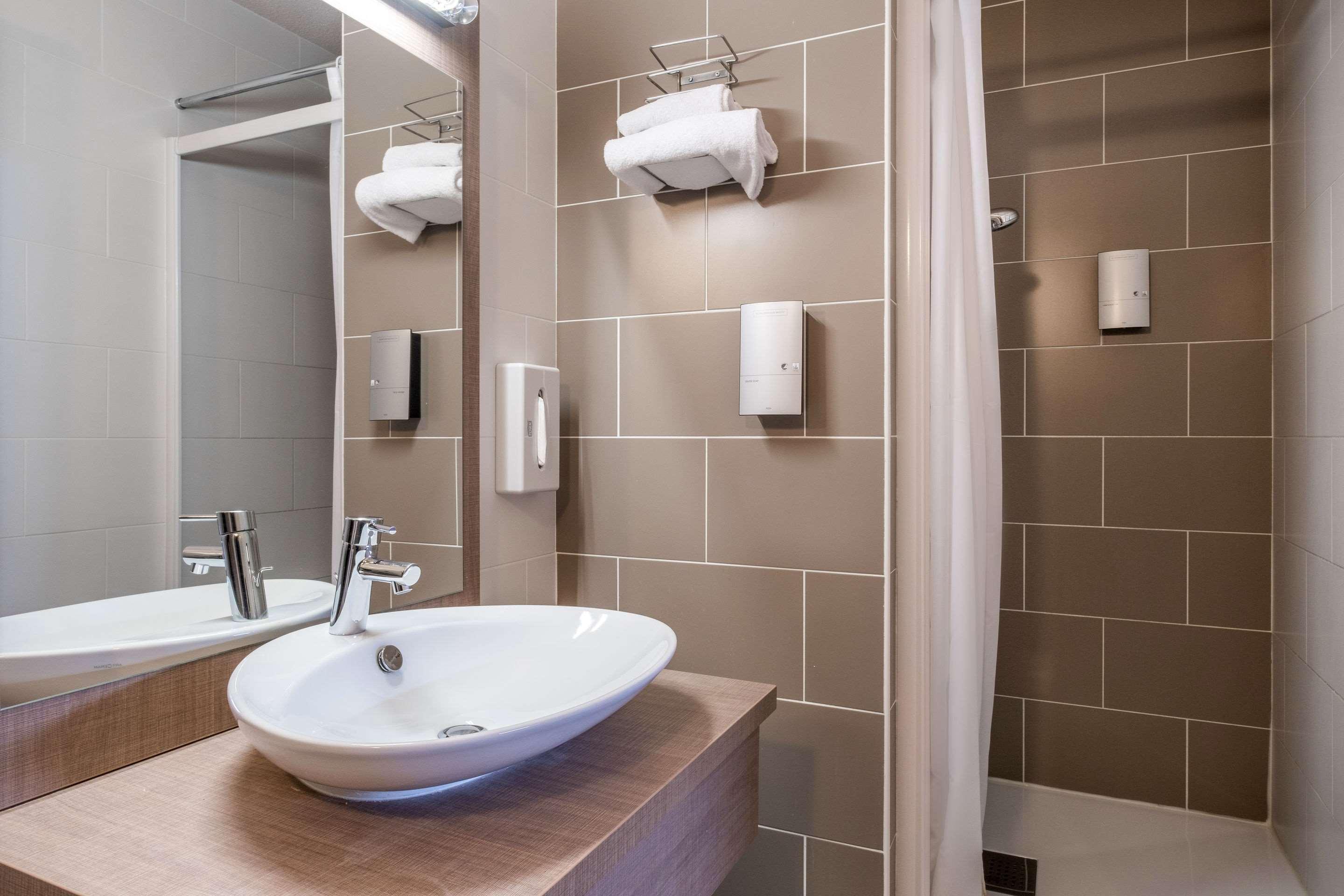 Comfort Hotel Linas - Montlhery Екстериор снимка