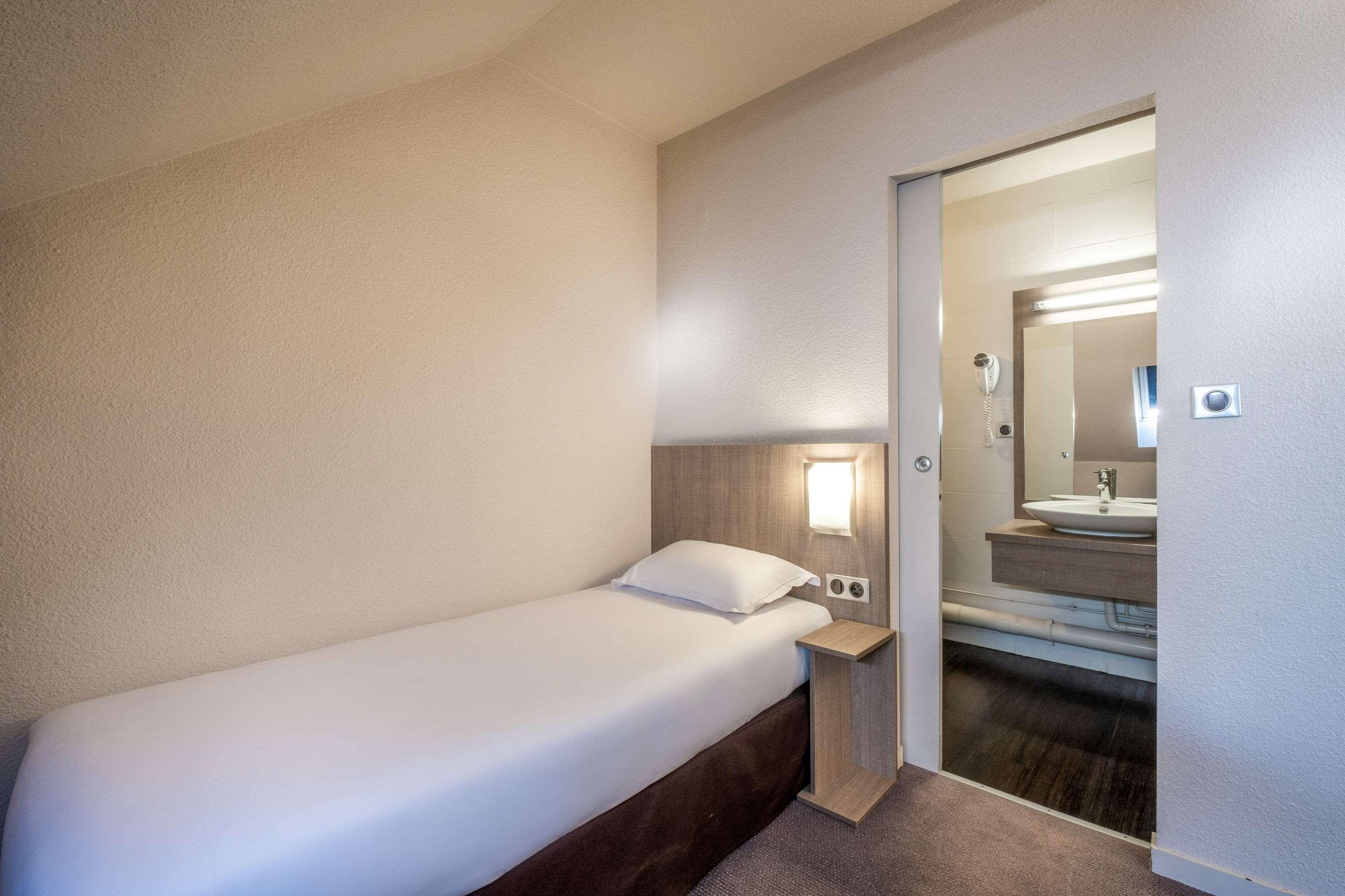 Comfort Hotel Linas - Montlhery Екстериор снимка
