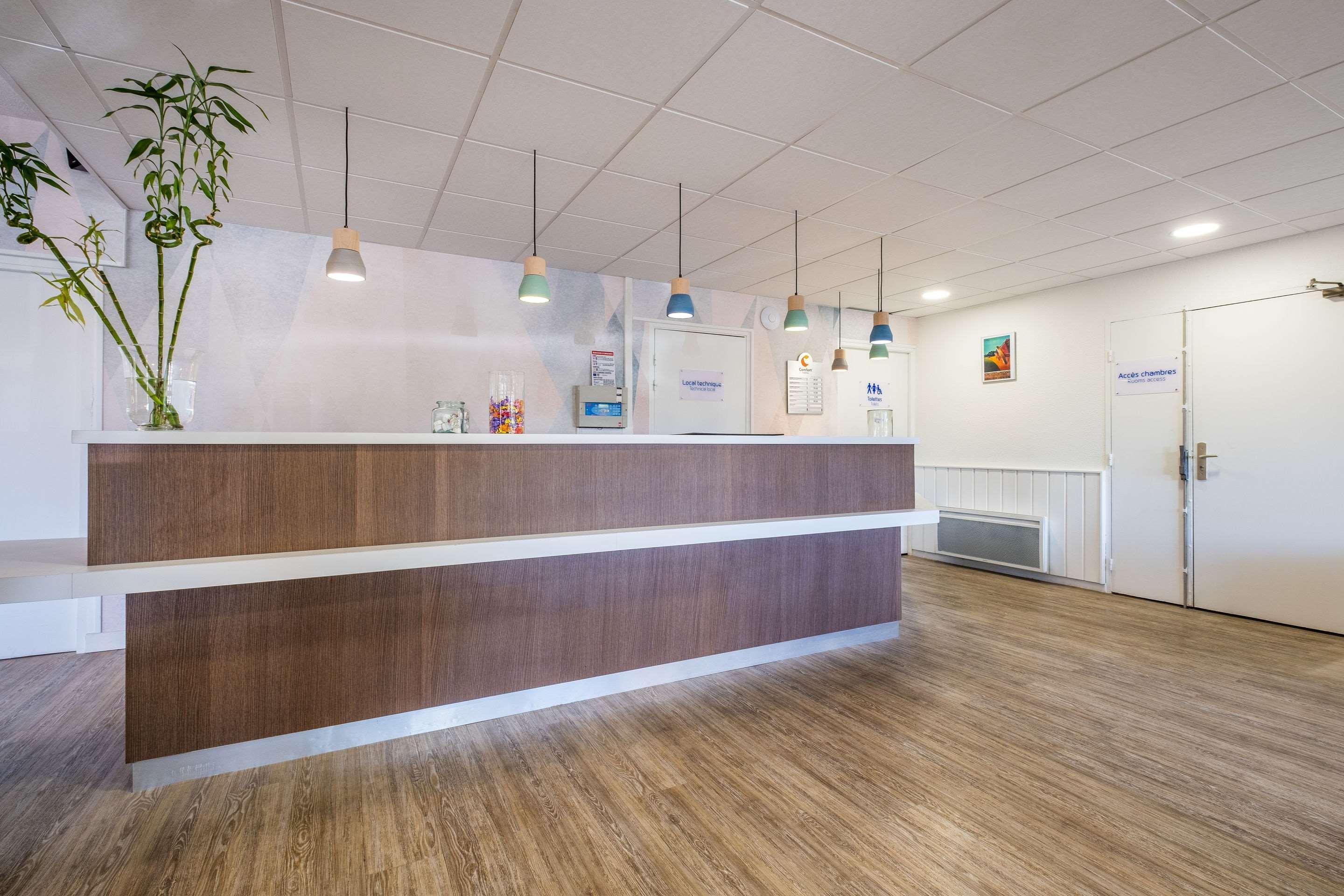 Comfort Hotel Linas - Montlhery Екстериор снимка